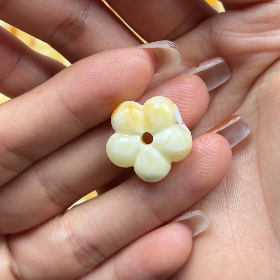 琥珀未镶嵌裸石蜜蜡