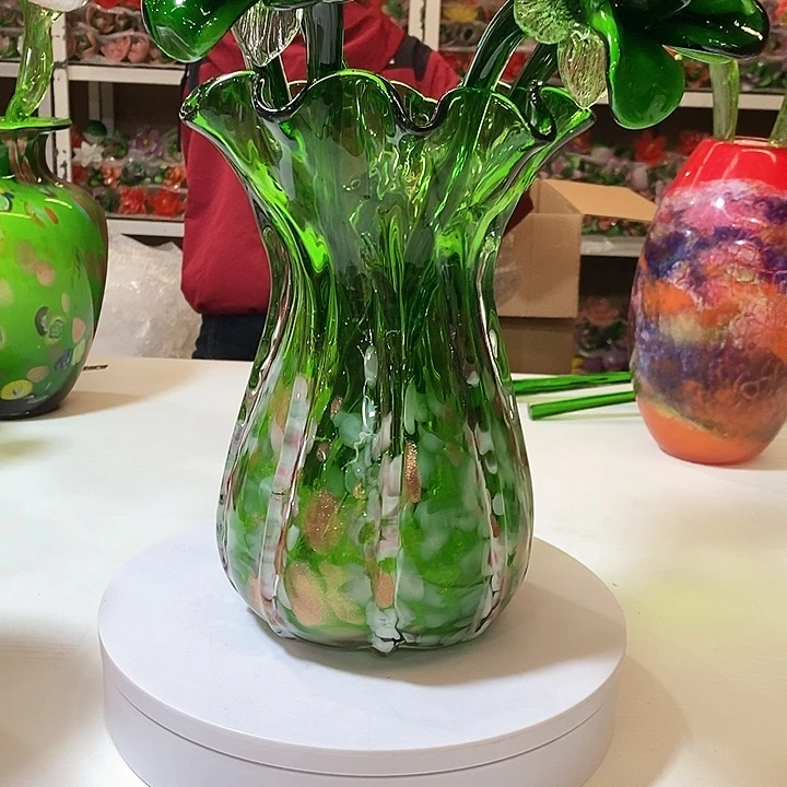 花瓶高29厘米宽15厘米