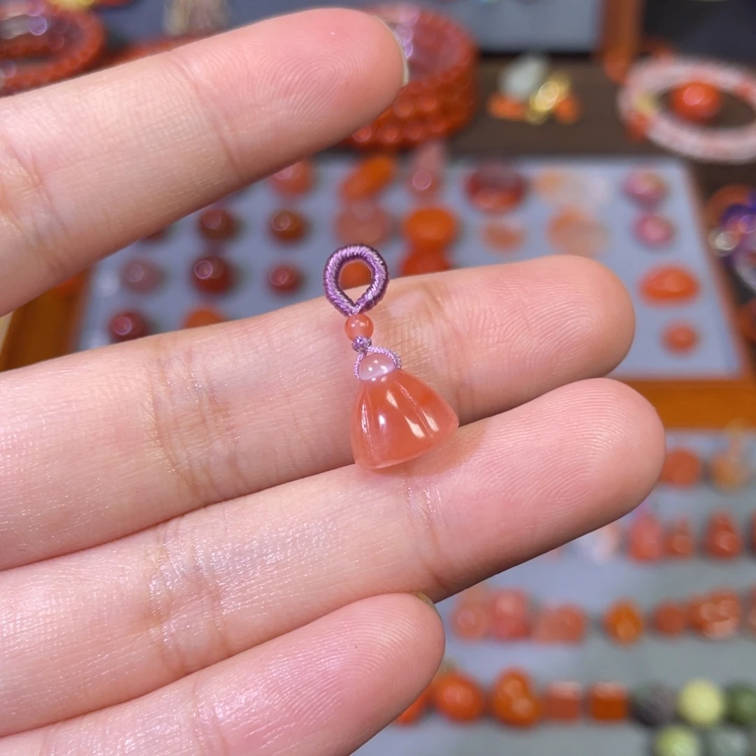 南红玛瑙未镶嵌莲蓬