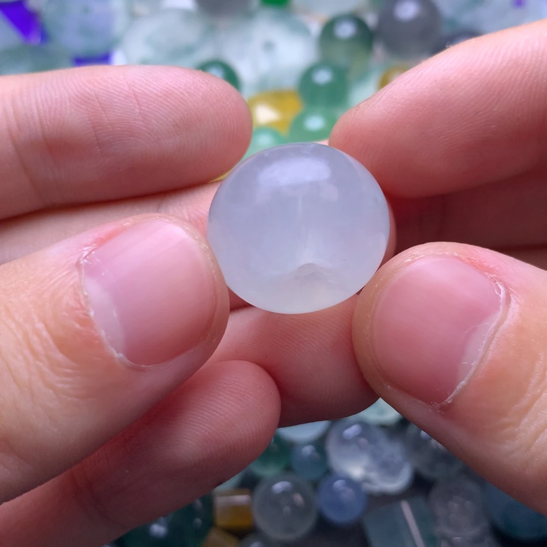 定制翡翠未镶嵌挂件