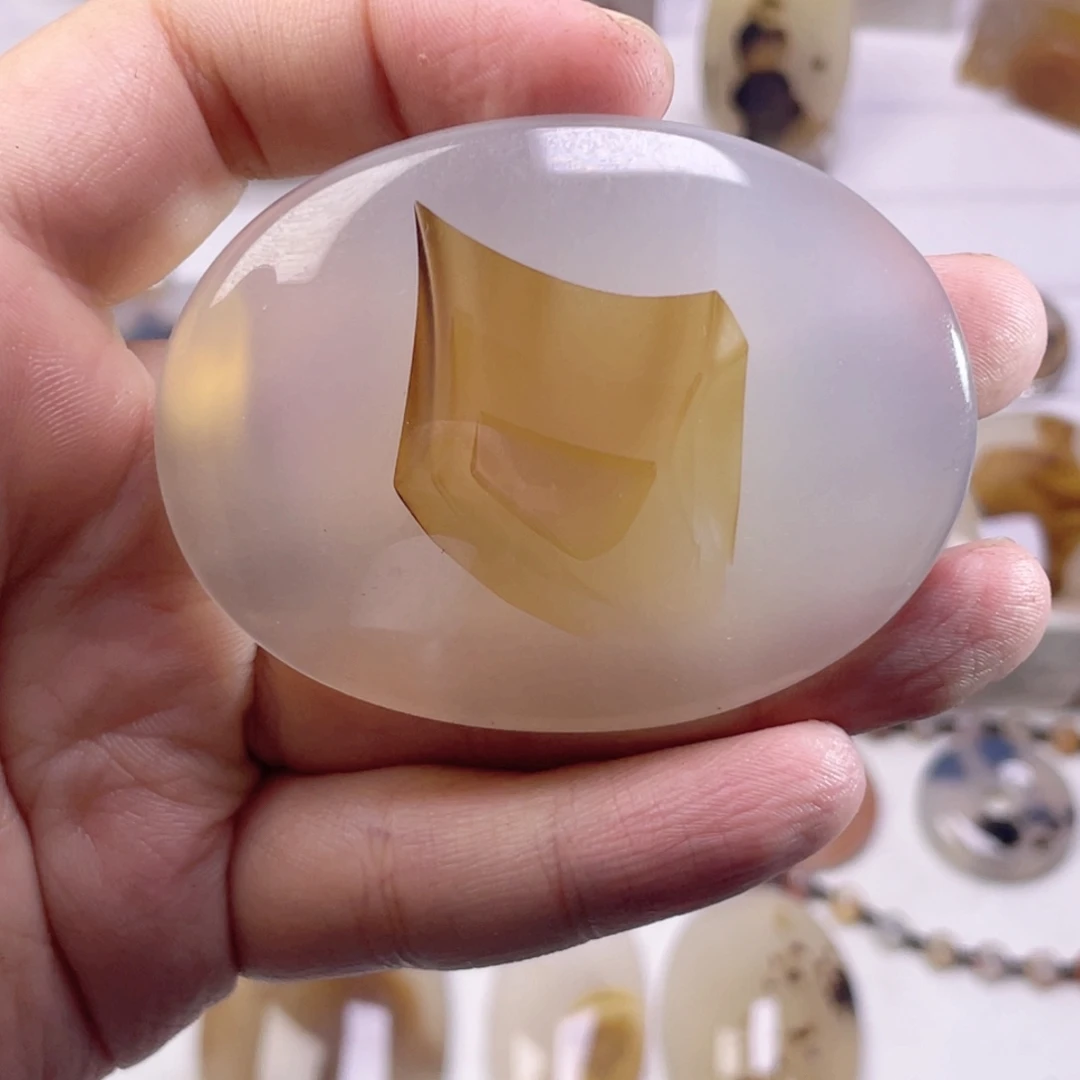 玛瑙/玉髓未镶嵌珠宝奇石