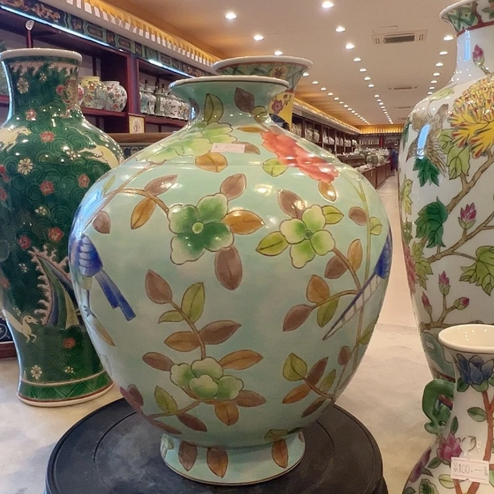 陶瓷鹦鹉牡丹石榴尊