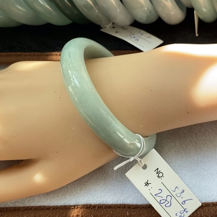 翡翠未镶嵌手镯15736058