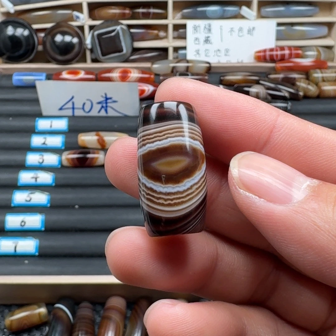 阿***具玛瑙/玉髓未镶嵌颈饰