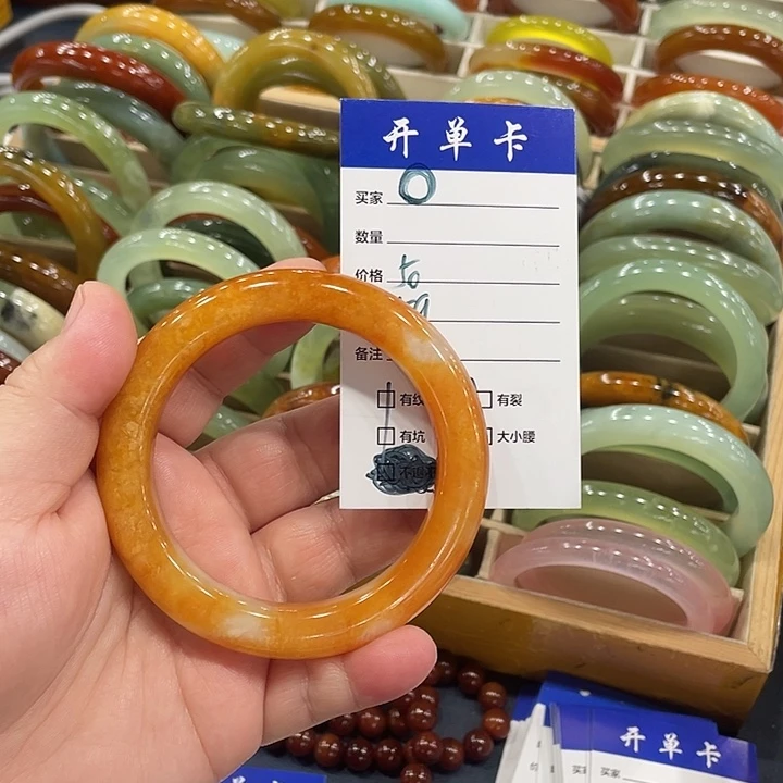 雨***薪蛇纹石玉未镶嵌手镯