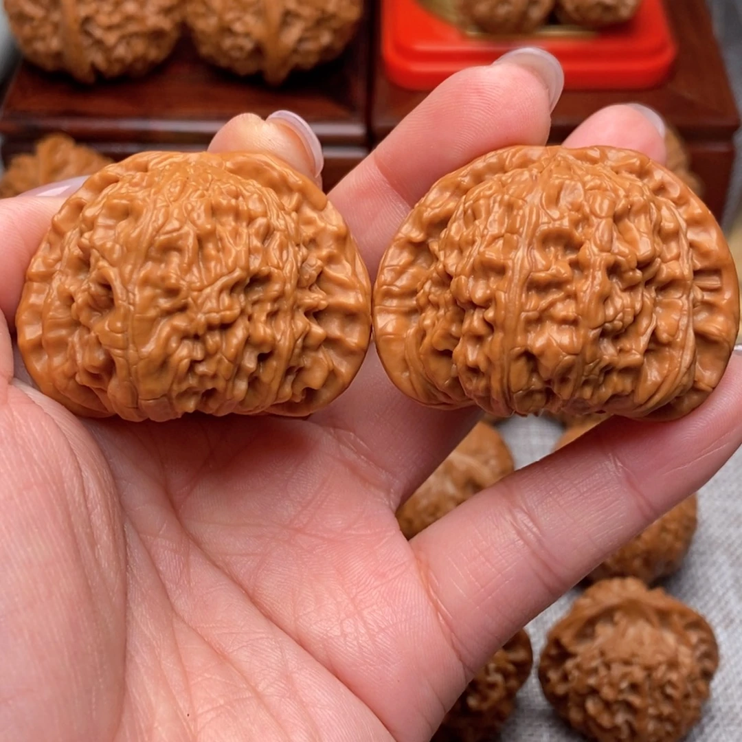 文玩核桃把件毕业球白46