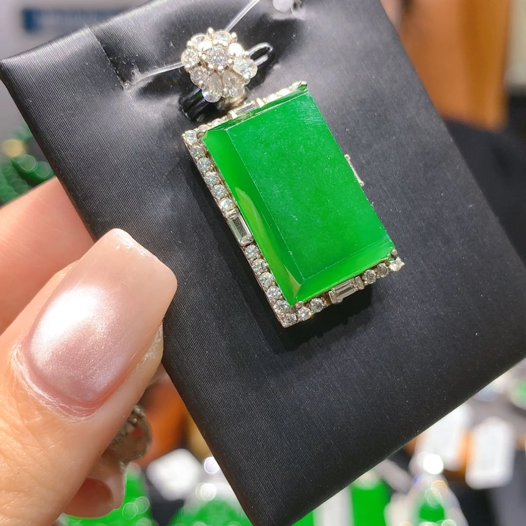 【闪购商品】颈饰银S925镶嵌翡翠5柒姐