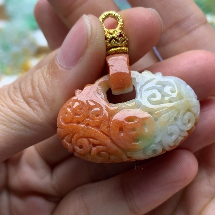 颈饰未镶嵌翡翠翡翠