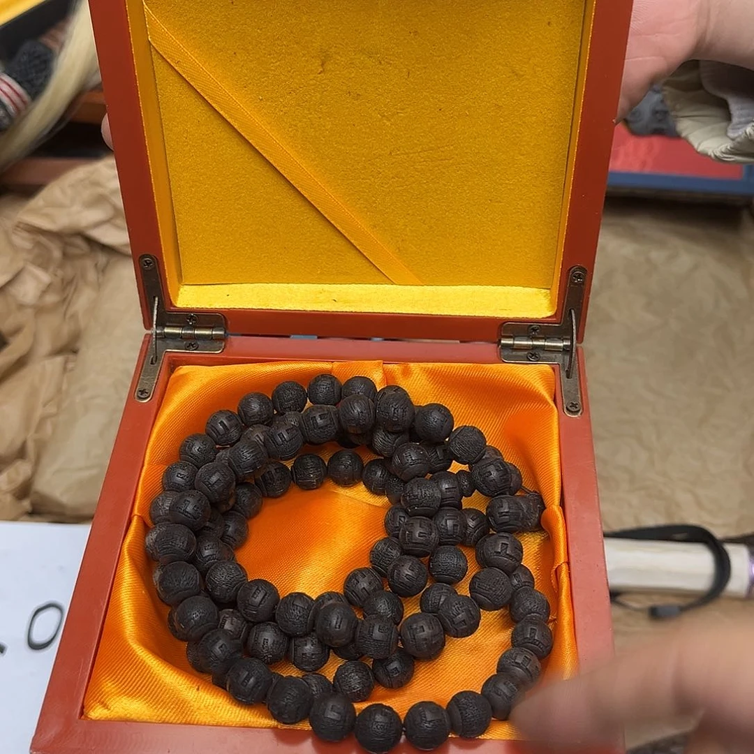 大叶紫檀（黑酸枝木类）