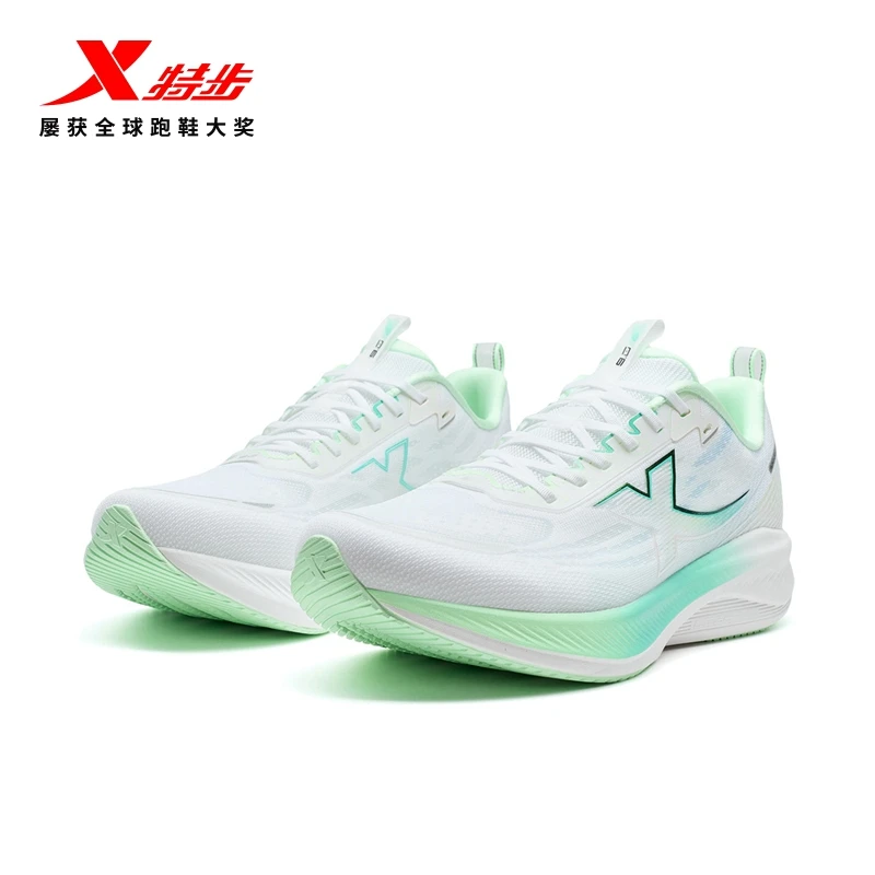 特步致轻9.0男跑鞋2025夏季新款透气轻便缓震跑步鞋975219110014