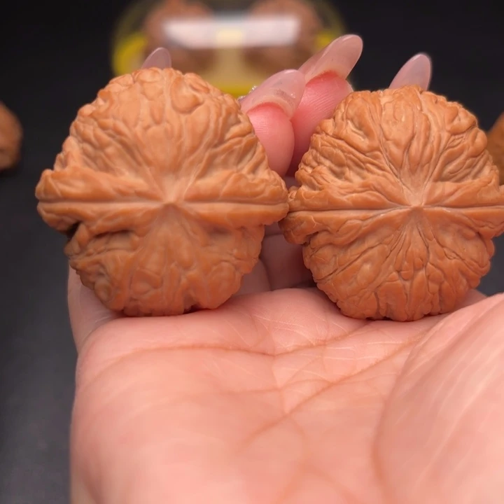 桃核把件41御尊狮子头