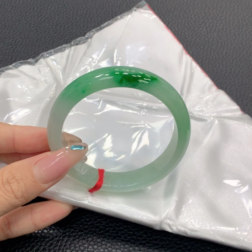 【闪购商品】翡翠手镯未镶嵌翡翠