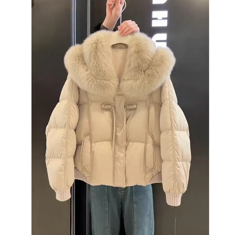 新款欧货高级感超好看今年流行洋气米灰色毛领短款加厚棉服外套