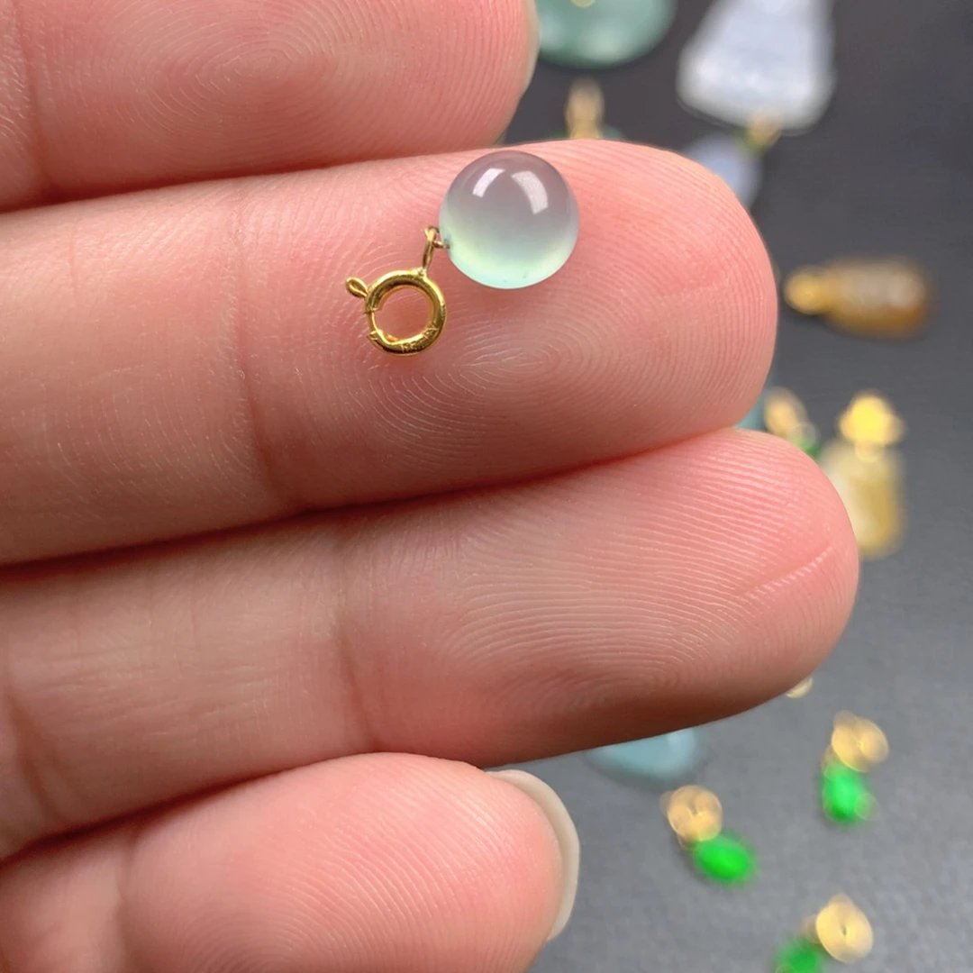 【闪购商品】颈饰18K金镶嵌翡翠翡翠