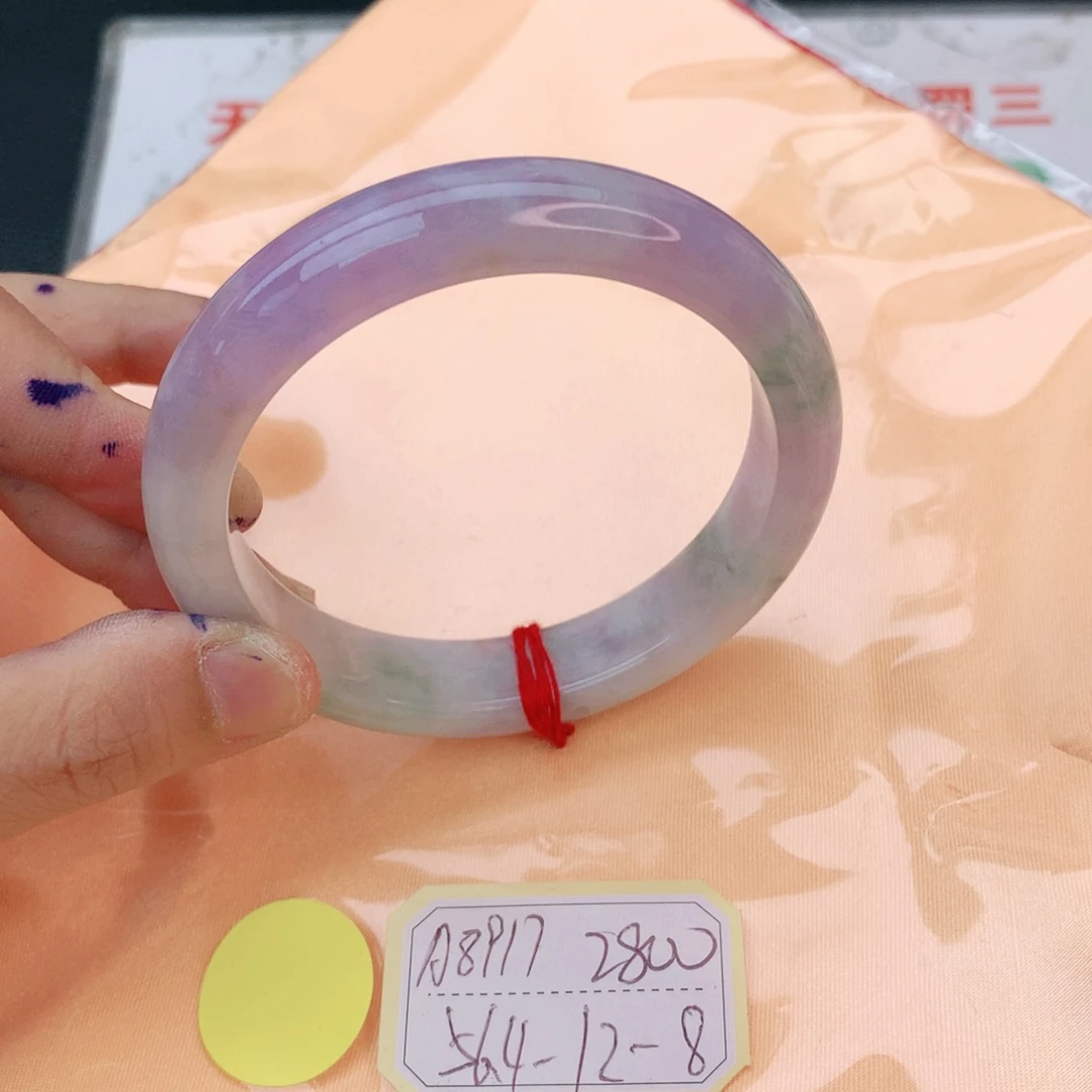 翡翠手镯未镶嵌翡翠