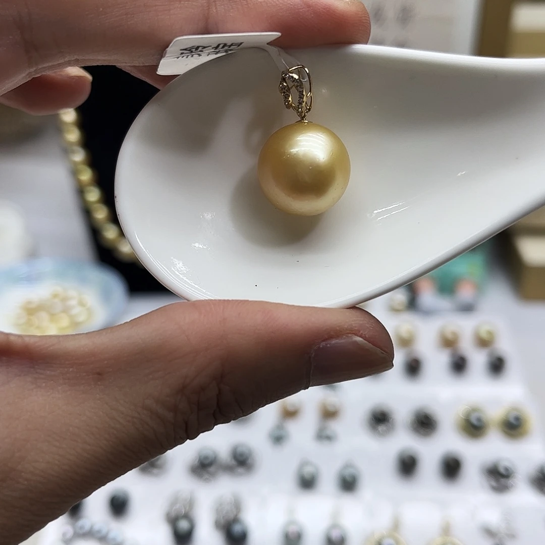 颈饰海水珍珠未镶嵌