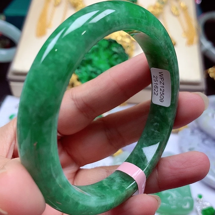 未镶嵌手镯翡翠翡翠