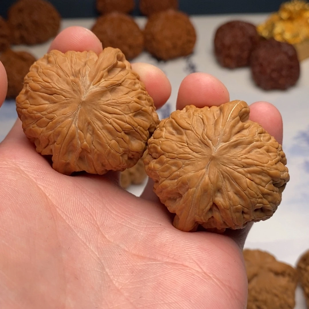 文玩核桃把件42.5铁锤