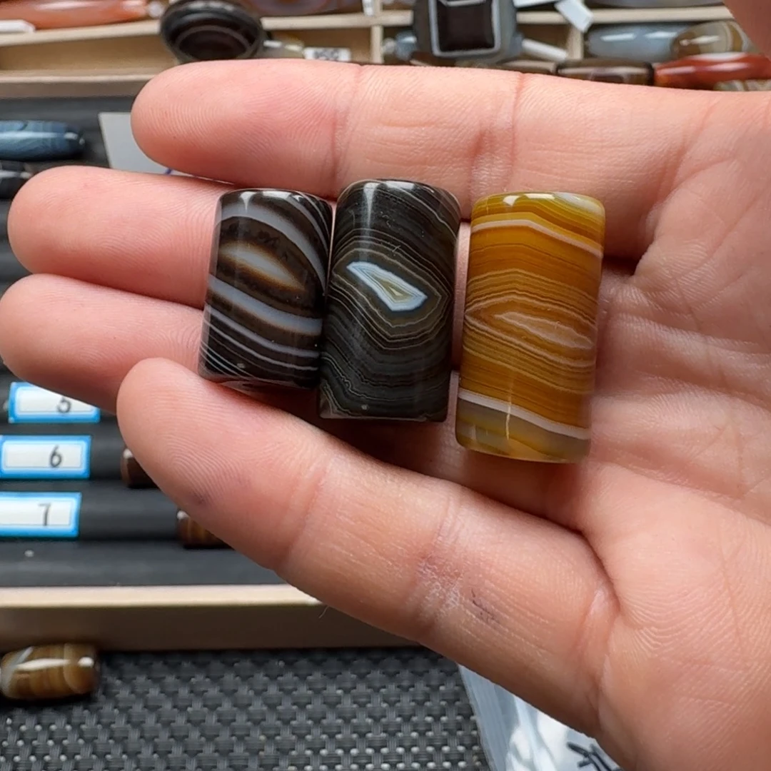 南***y玛瑙/玉髓未镶嵌颈饰