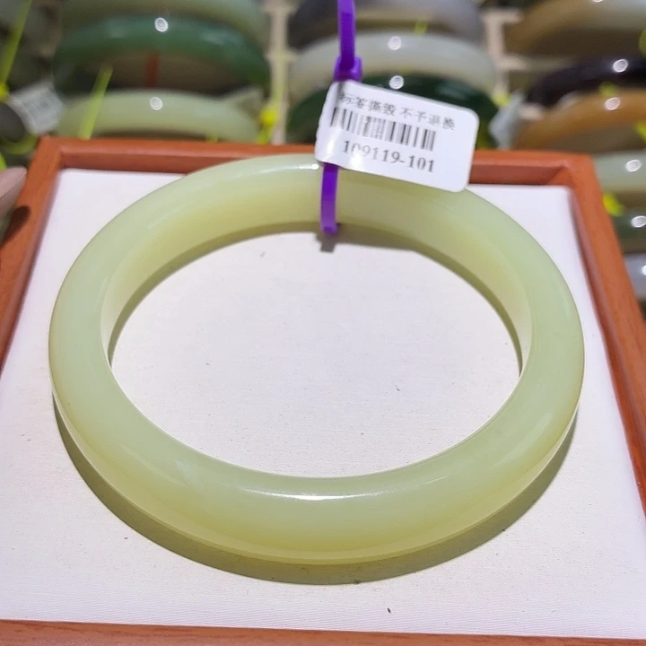 和田玉未镶嵌手镯31号59.7+