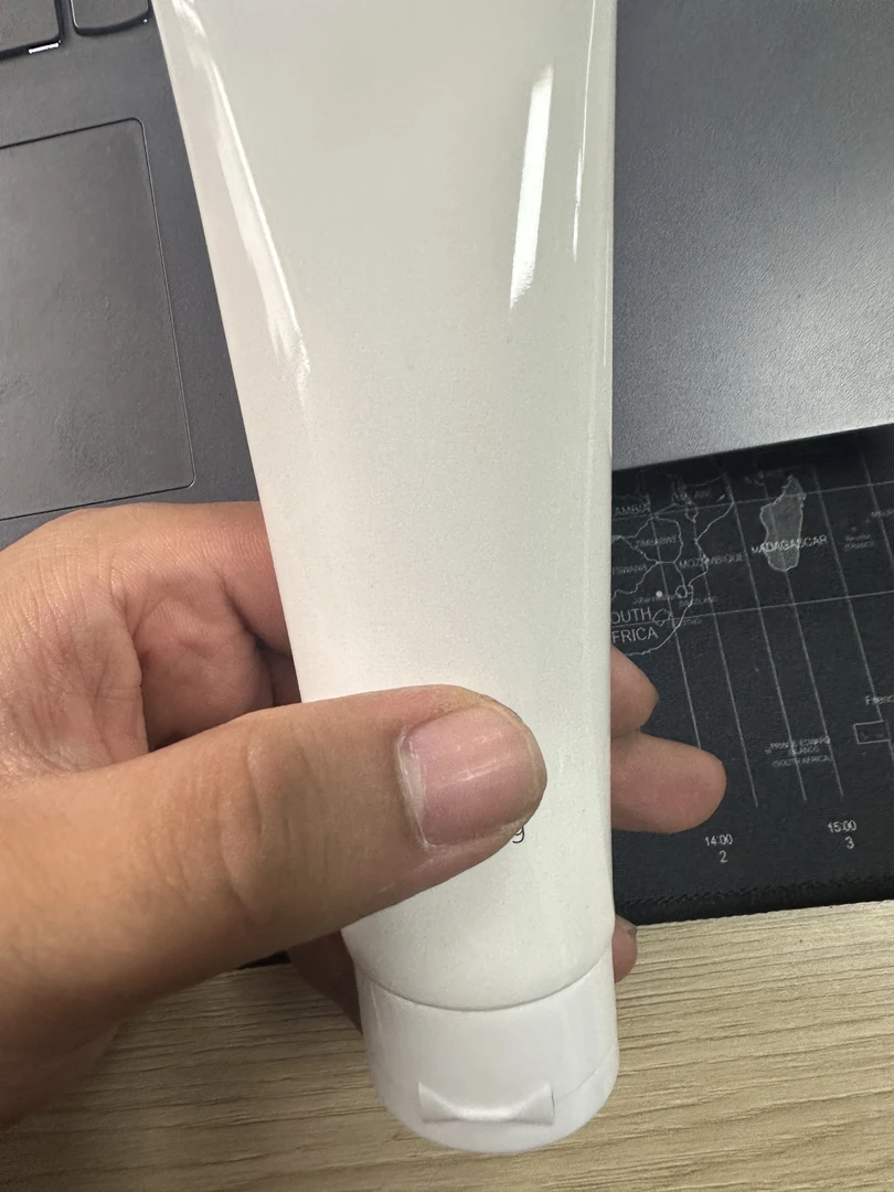 （花妹清货）净透亮颜洁面乳（裸瓶）