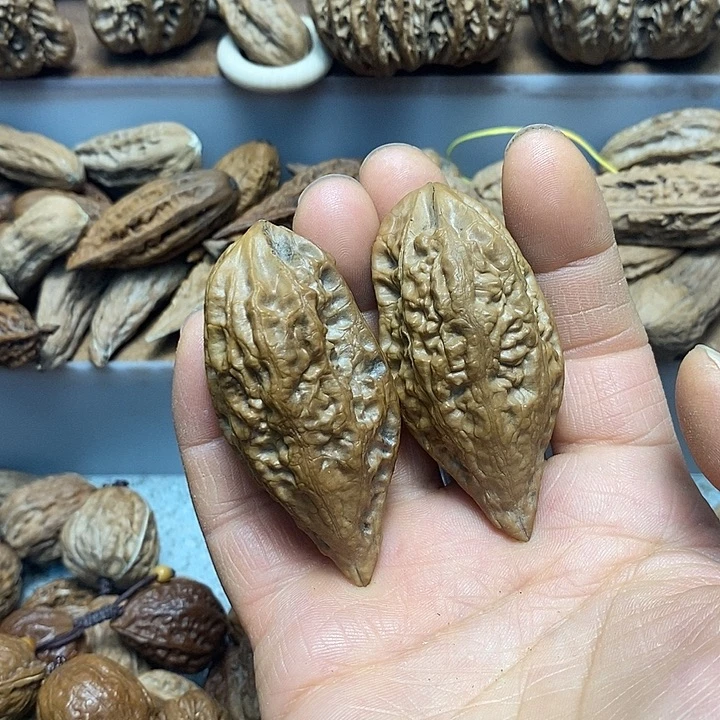 文玩核桃把件不错
