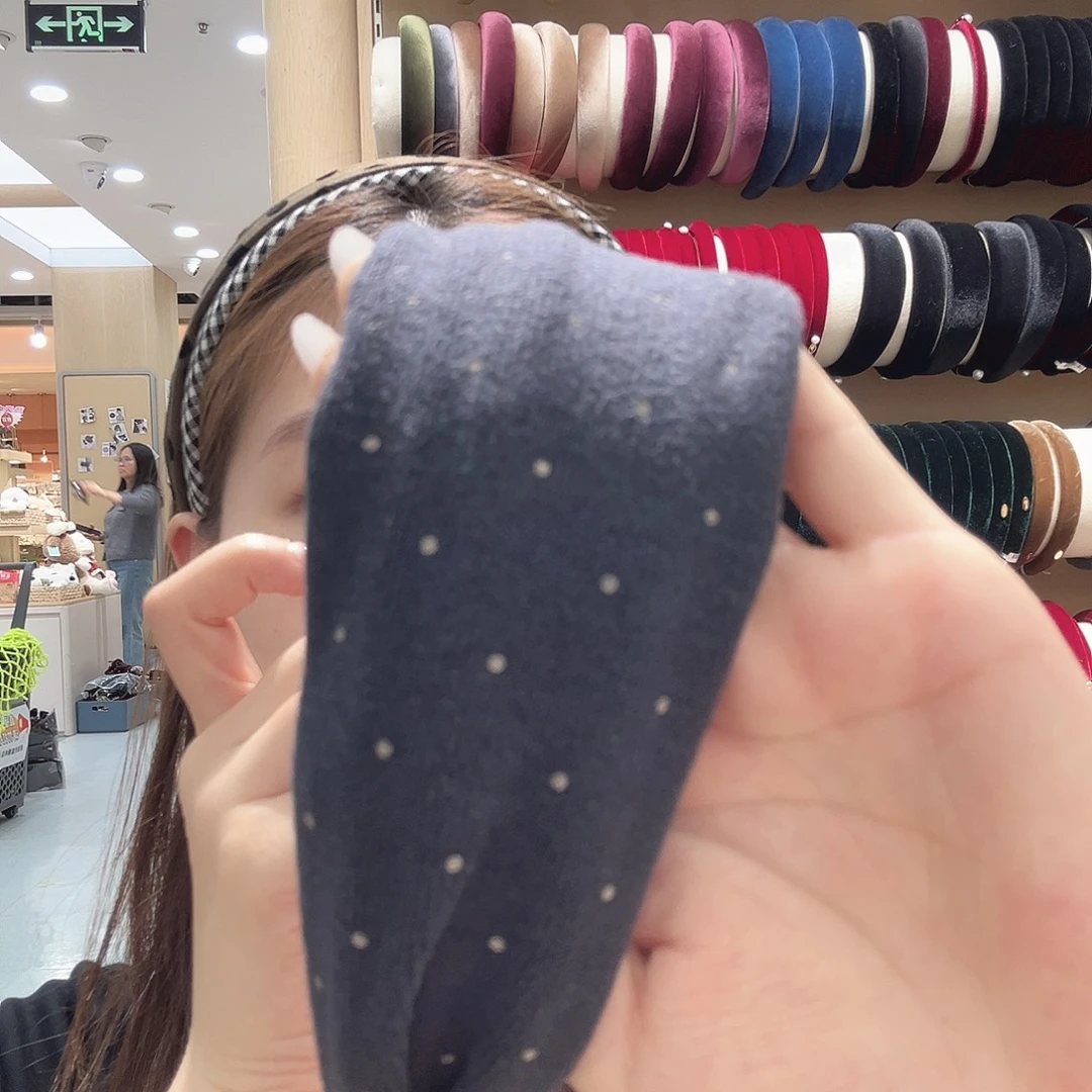 非金属深灰色波点发箍
