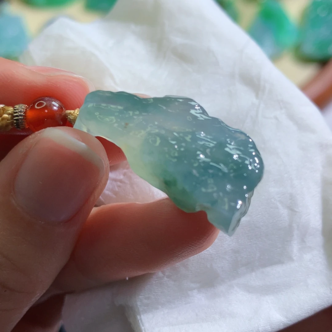 【闪购商品】翡翠吊坠(不含链)未镶嵌 4329