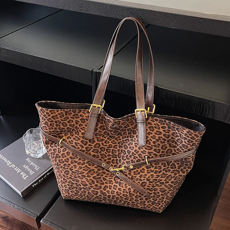 女式通勤复古大容量包包2025秋冬季新款流行豹纹单肩包休闲托特包