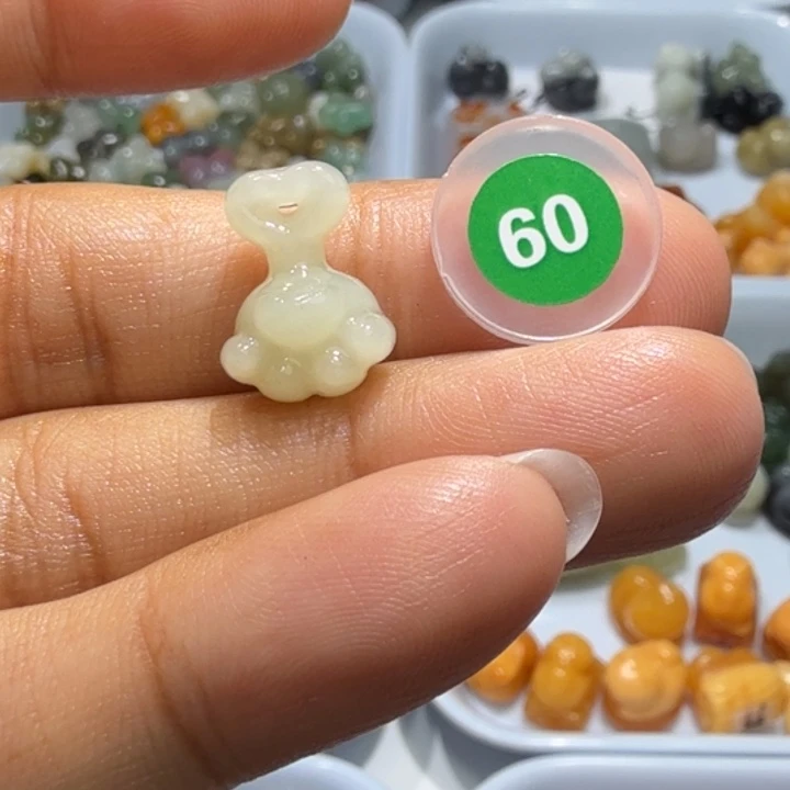 和田玉未镶嵌珠宝半成品