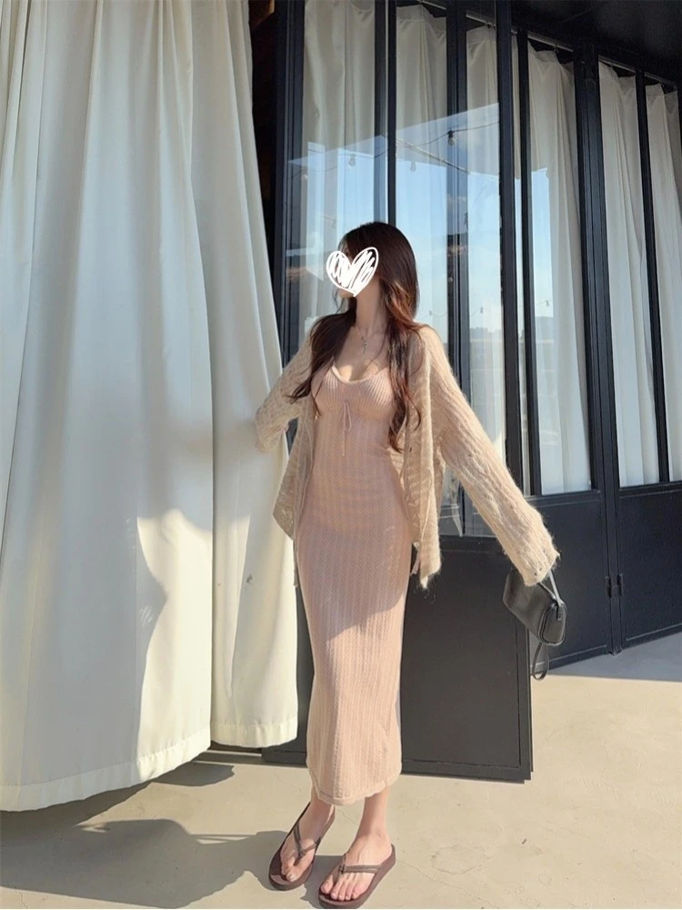 修身粉色吊带连衣裙显身材性感2025秋季新款纯欲风针织开衫两件套