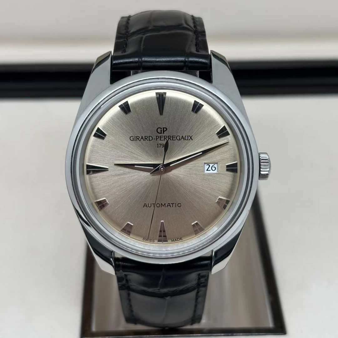 95新 Girard- Perregaux/芝柏表 男士系列/自动/表径40mm/限量