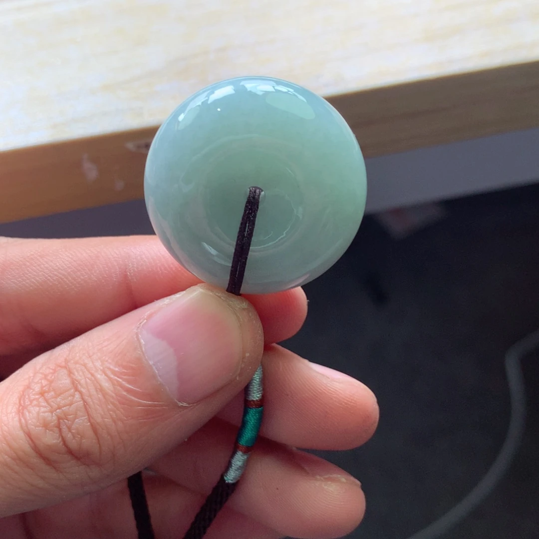 翡翠颈饰未镶嵌吊坠