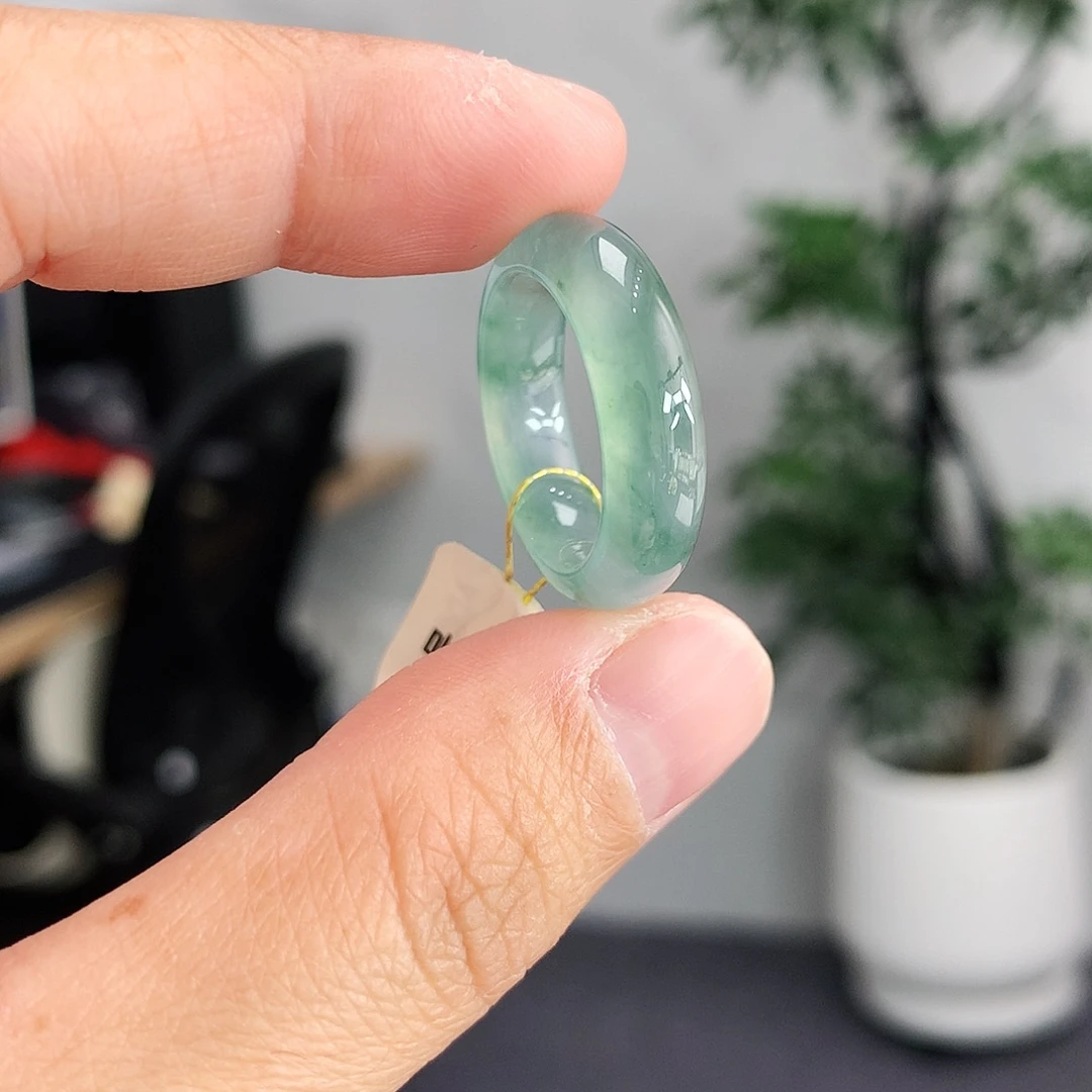 翡翠未镶嵌戒指12号