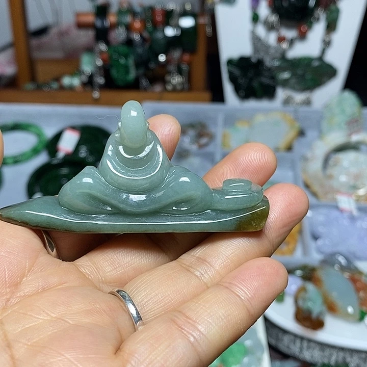 翡翠未镶嵌吊坠(赠链)