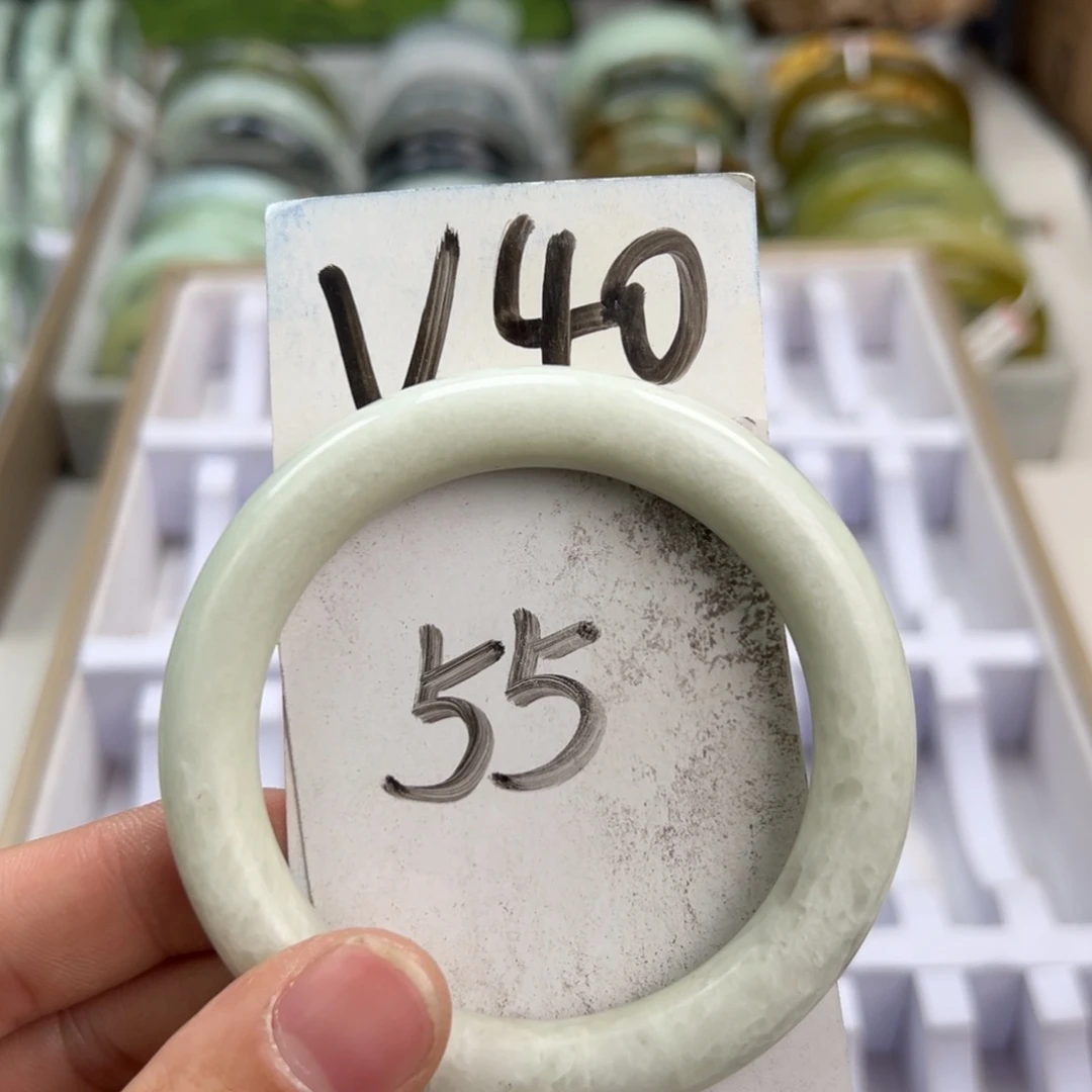 岫玉手镯未镶嵌天然岫玉微瑕