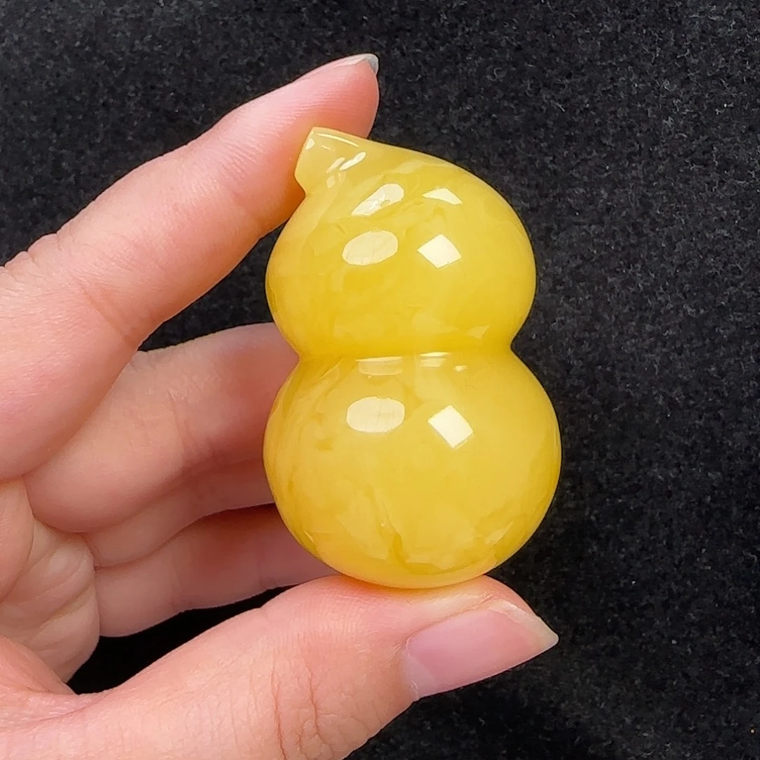 蜜蜡未镶嵌珠宝奇石