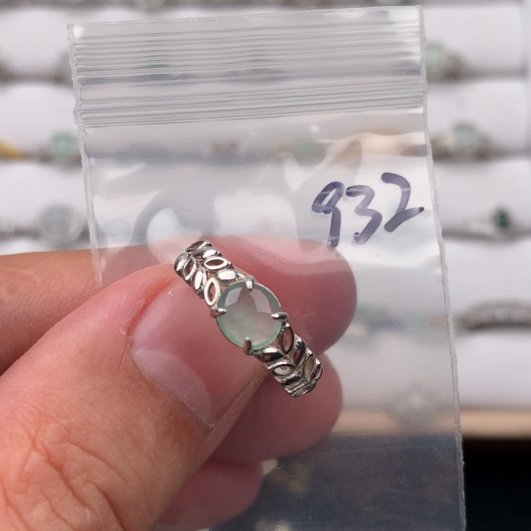 翡翠未镶嵌戒圈932