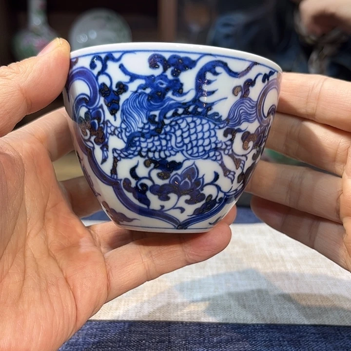 杯子瓷青花麒麟凤纹杯