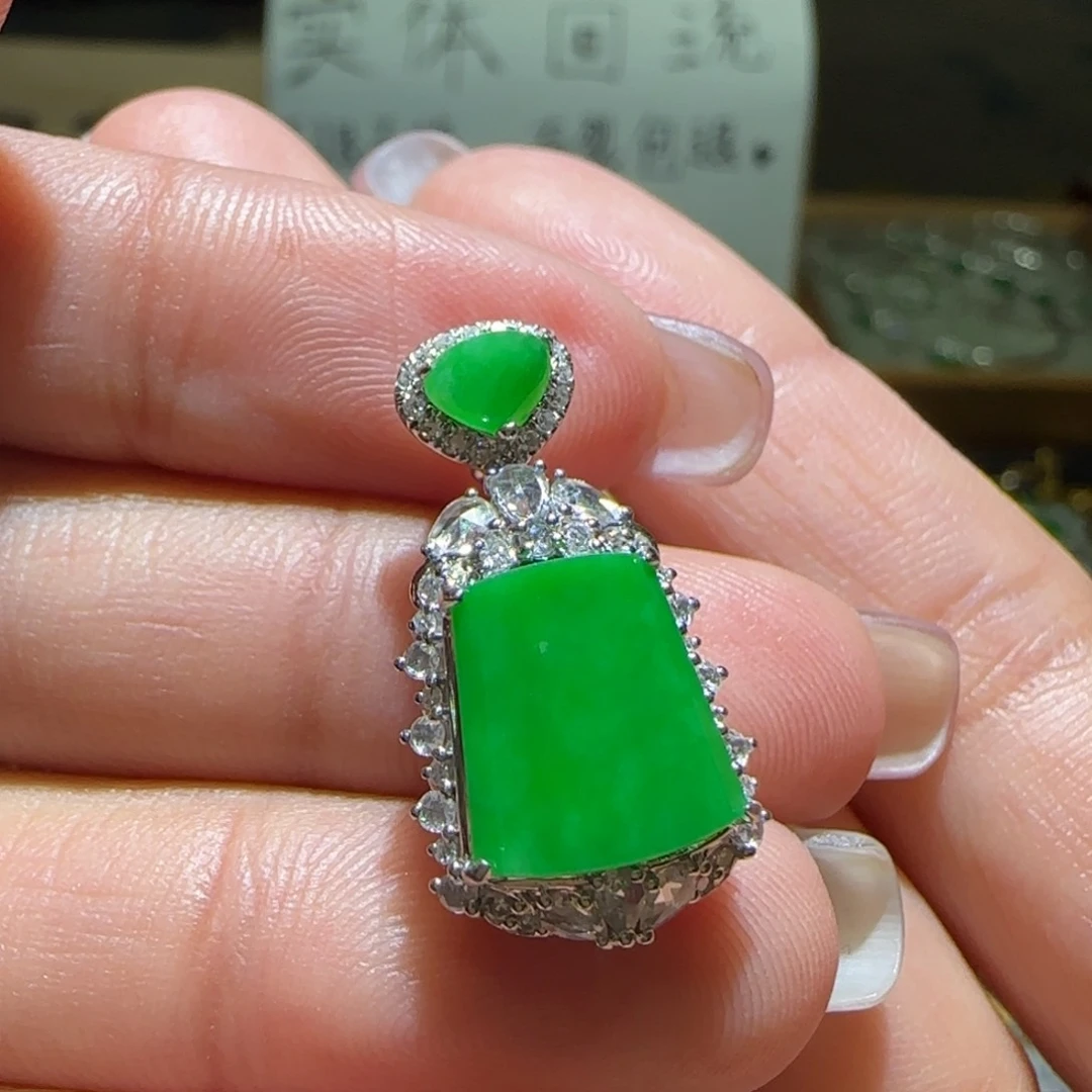 【闪购商品】翡翠颈饰18K金镶嵌缅甸