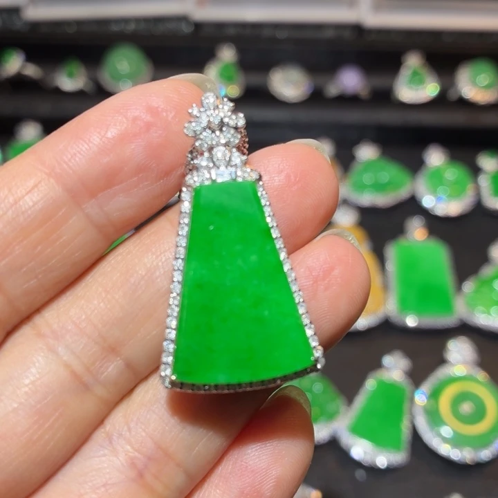 翡翠18K金镶嵌吊坠(不含链)翡翠