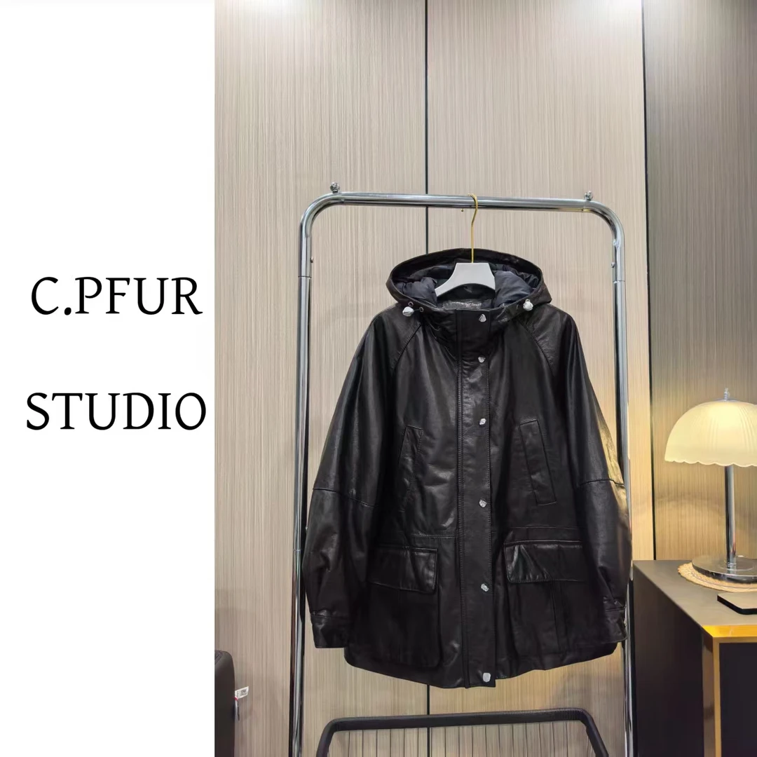 C.PFUR STUDIO25491海宁冬季新款女皮衣连帽羽绒服油蜡重工时尚