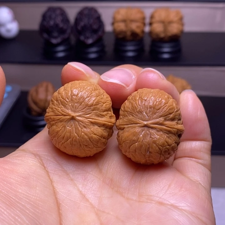 把件文玩核桃鸽子蛋66