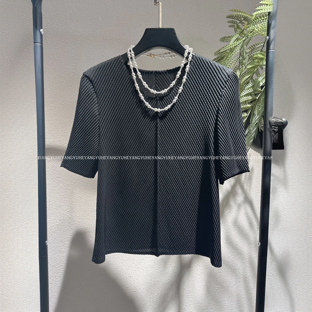 （杨羽禾-定制）经典百搭短袖鱼鳞褶上衣三宅褶皱纯色基础款短袖T恤
