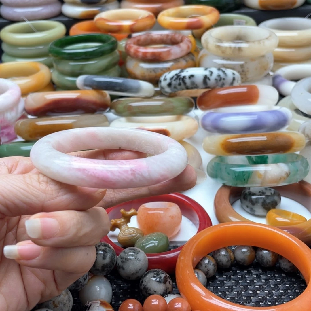 石英质玉手镯未镶嵌✿****✿