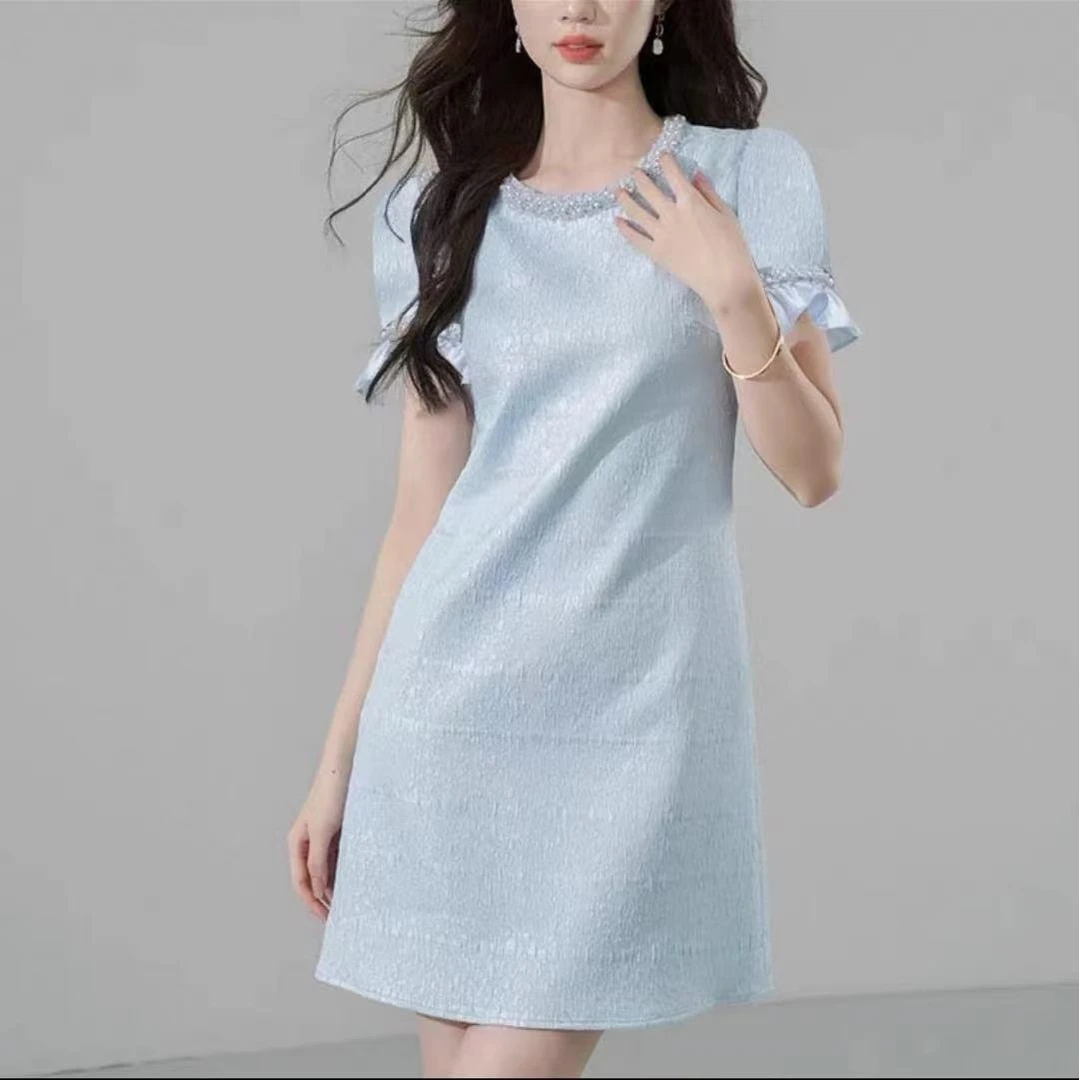 法式设计感连衣裙新款女夏季高级感显瘦气质短款修身裙子女