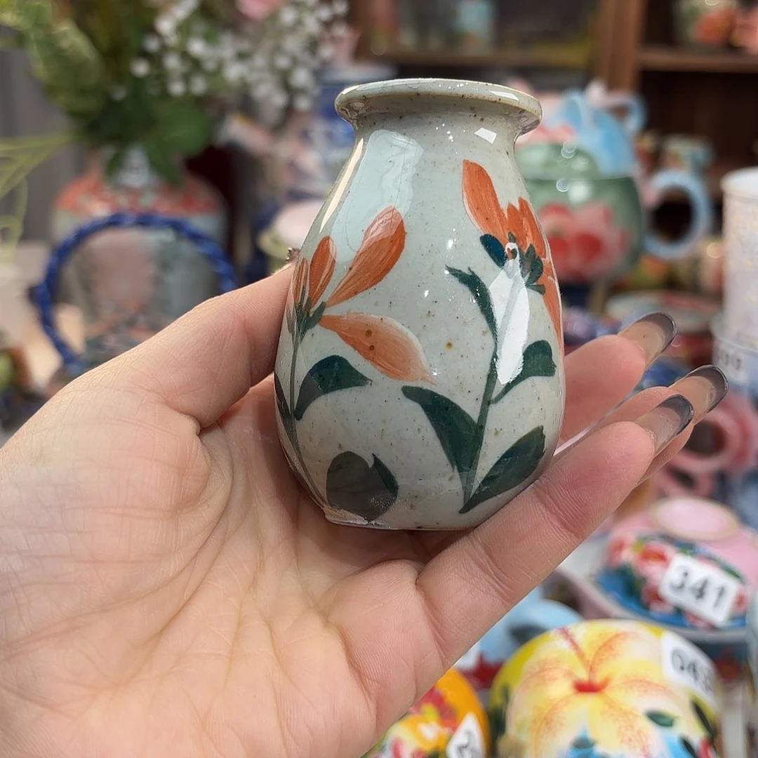 瓷片在这个充满生机又