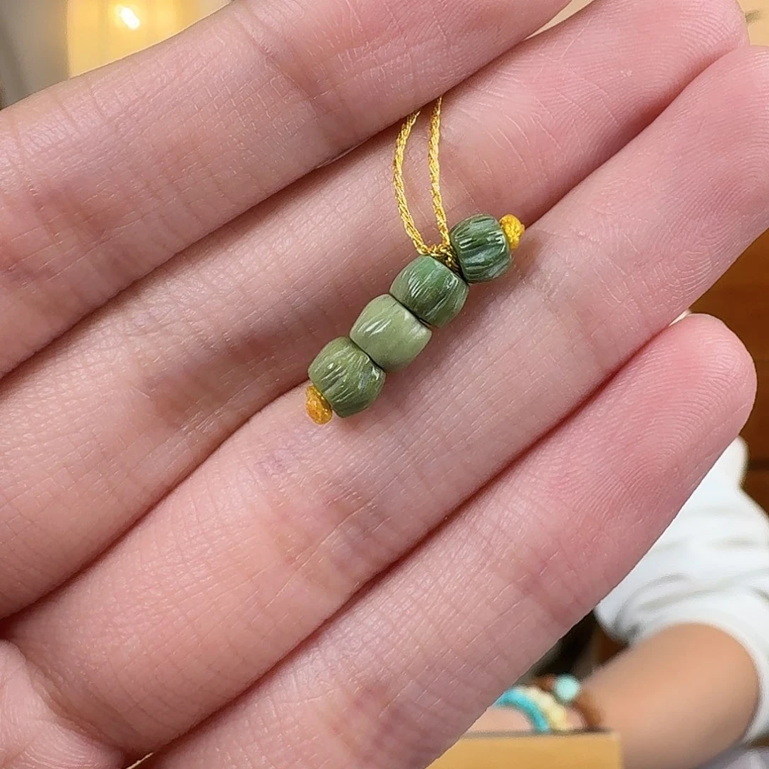 绿松石未镶嵌挂件