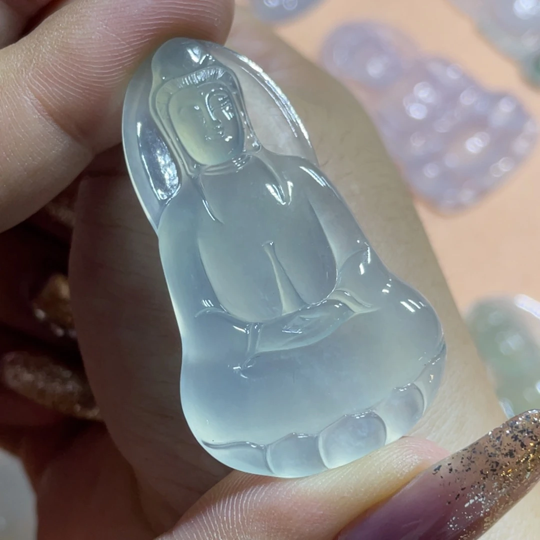 翡翠未镶嵌颈饰素衣观音