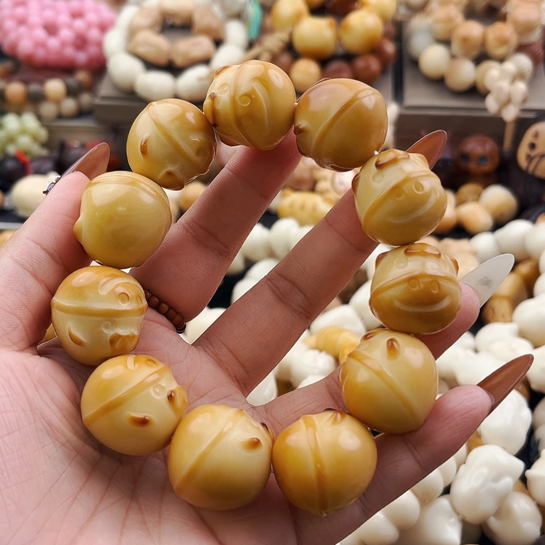 吊坠菩提根/象牙果小马